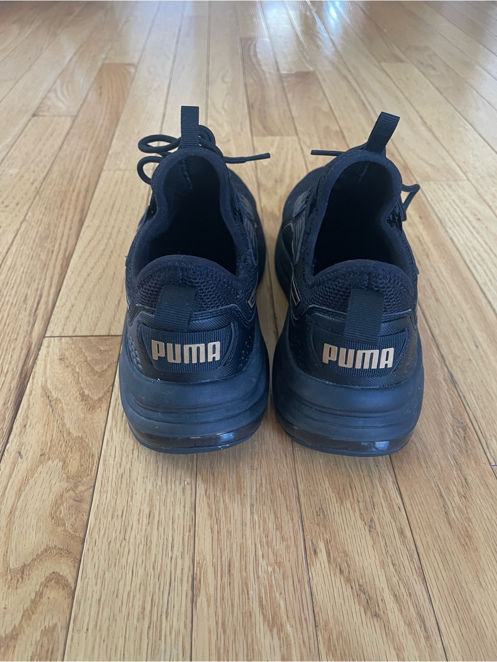 Puma women’s shoe - Picture 3 of 6